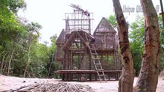 疯狂原始人带你荒野求生