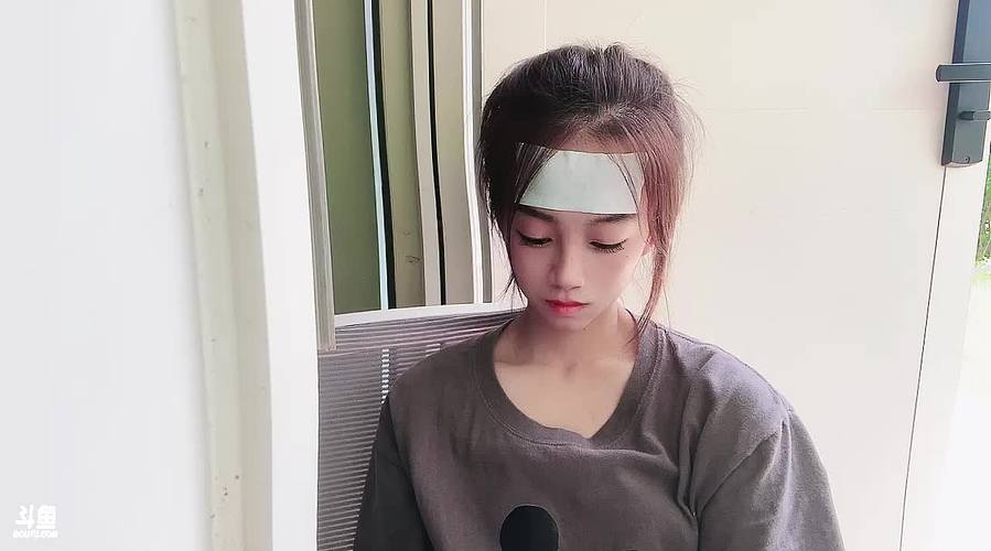 恋爱脑重生之在嘴团拼出自己的一片天地