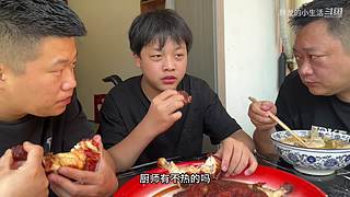 全网最嚣张吃法 隔着屏幕流口水