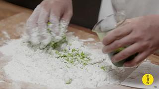 美食台：美国鸡肉名菜左宗棠鸡