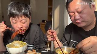 全网最嚣张吃法 隔着屏幕流口水