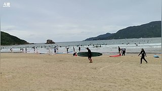 三亚&mdash;后海看美女-冲浪