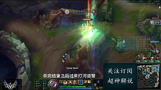 站在峡谷之巅的男人