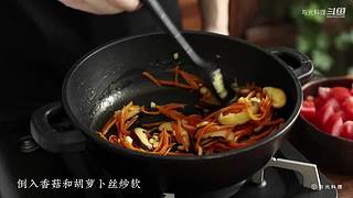 与光料理的直播间