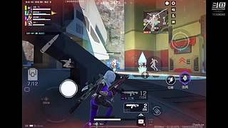 高能英雄主播四排挨打