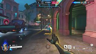 ？？？直播打游戏