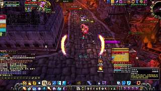 幻化装备穿反！外观丑到队友笑喷