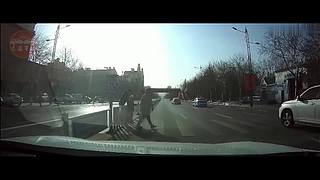 凡凡十三的直播间