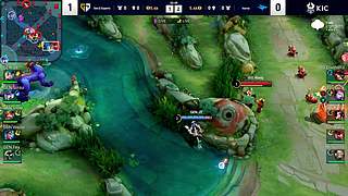 世冠KIC小组赛赛事轮播