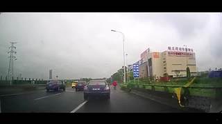 车祸集锦两行泪