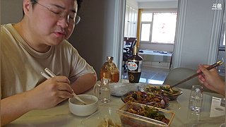 今天吃饭喝酒聊天