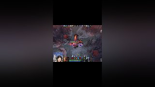 很用心打DOTA的妹子哦