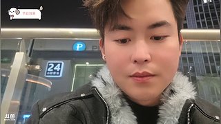 跟大谋朋友一起吃个晚饭