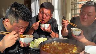 全网最嚣张吃法 隔着屏幕流口水