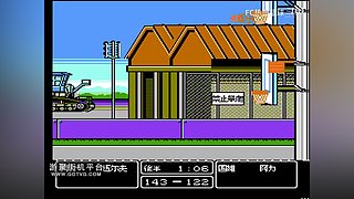 打球嘛，有点动作是正常的