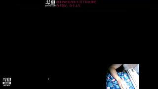 女孩 我的故事因为你而展开