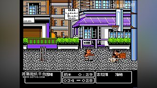 打球嘛，有点动作是正常的