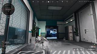 猛攻餐桌上的大肘子