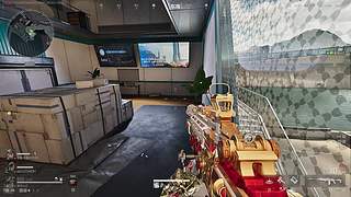 猛攻餐桌上的大肘子