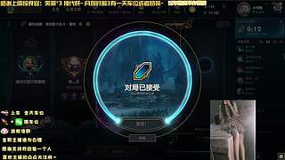 小宅祝大家新年快乐~