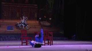 欣赏戏曲的房间