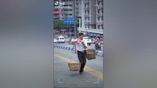 【隋唐】与君共饮盏中酒，几人哀伤几人愁