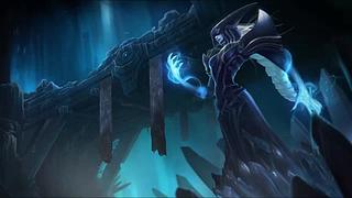 站在峡谷之巅的男人