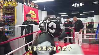 从冷冻仓出来了