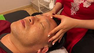 闲爷在泰国的直播间