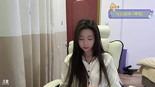 挣钱如捉鬼，花钱如流水