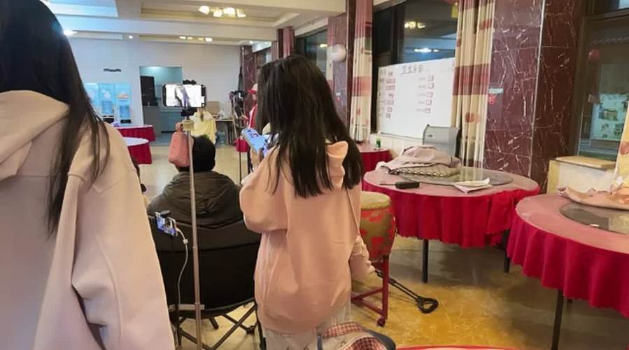 谁家小居跑出来了