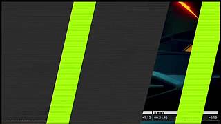 夜晚赛道的路灯好亮