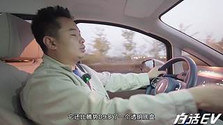 白话汽车的直播间