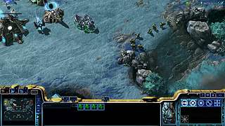 1V1打不过，4V4真好玩