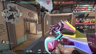 FPS电竞女官上线