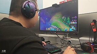 在去青岛的路上，九点前青岛开播