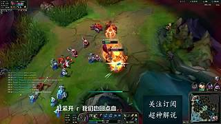 站在峡谷之巅的男人