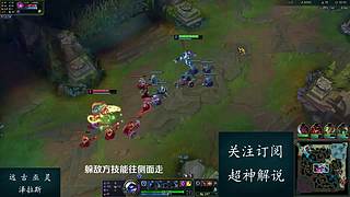 站在峡谷之巅的男人