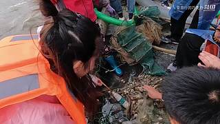 新的房车生活，4万块的面包车改床车