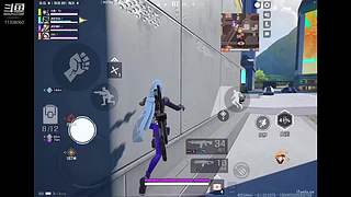 高能英雄主播四排挨打