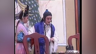 欣赏戏曲的房间