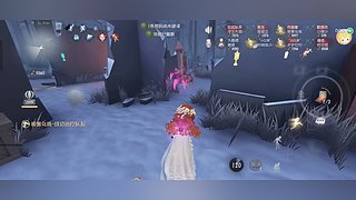 轻咬小猫耳朵的直播间