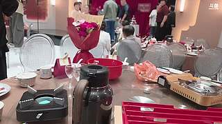 今天有人结婚！