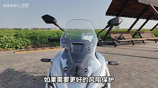 摸摸爱摩托的直播间