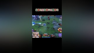 很用心打DOTA的妹子哦