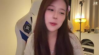 蝴蝶飞不过沧海 9046690