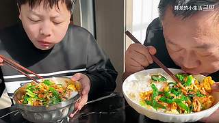 全网最嚣张吃法 隔着屏幕流口水
