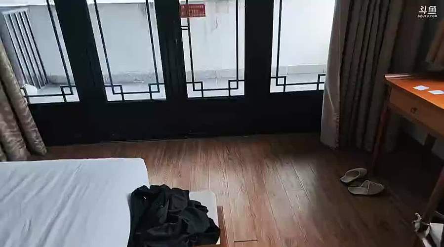 今晚竞拍之王比赛