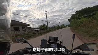 摸摸爱摩托的直播间
