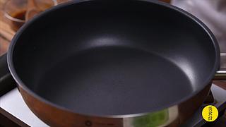 美食台：美国鸡肉名菜左宗棠鸡